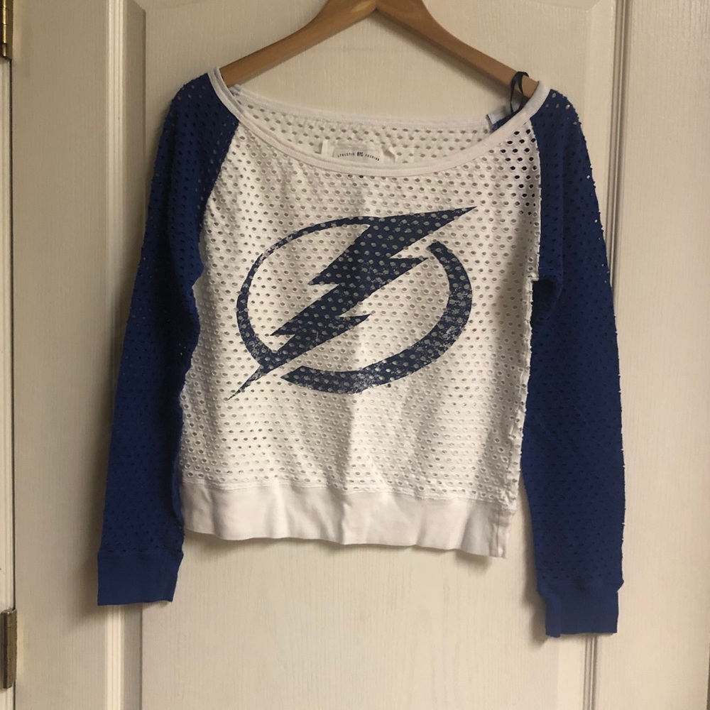 TAMPA BAY LIGHTNING TOP SIZE MEDIUM